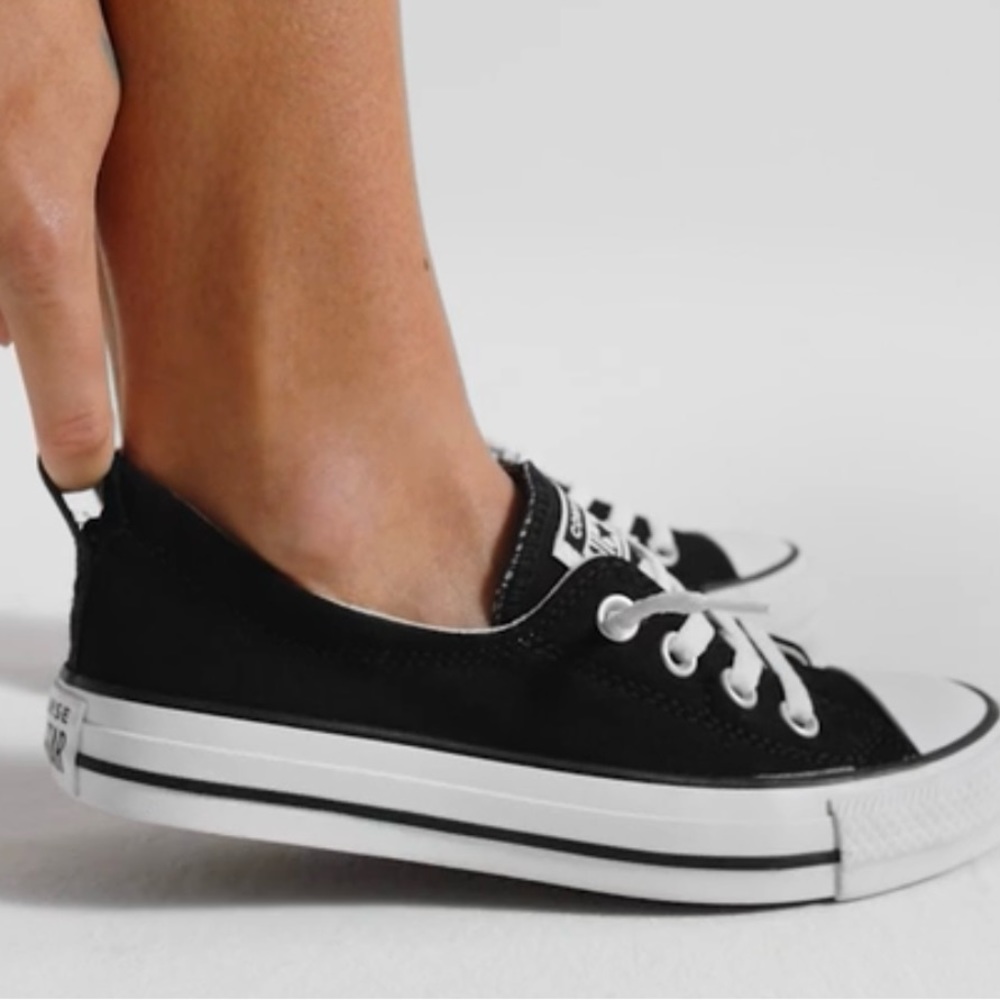 ❇️NWT❇️ CONVERSE 
SHORELINE SLIP-ONS - Picture 2 of 9